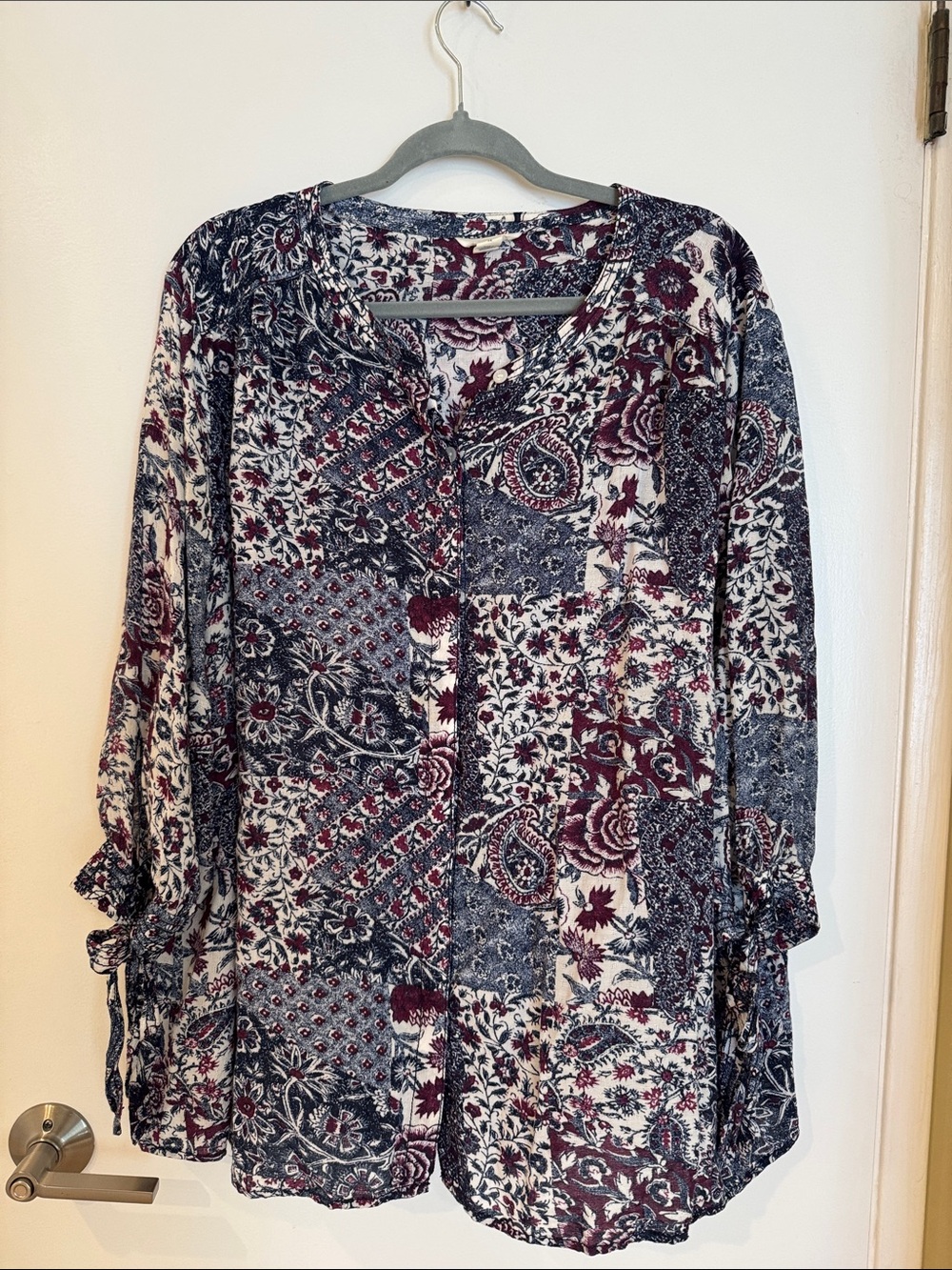 Caslon Patchwork Floral Button-Down Blouse - Burgundy & Navy